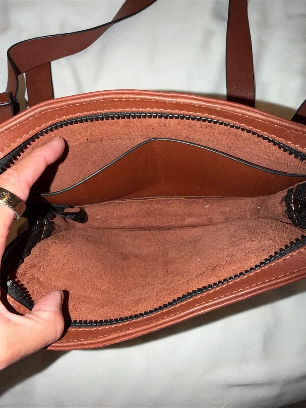 GAG Brown 100% Leather Crossbody Bag